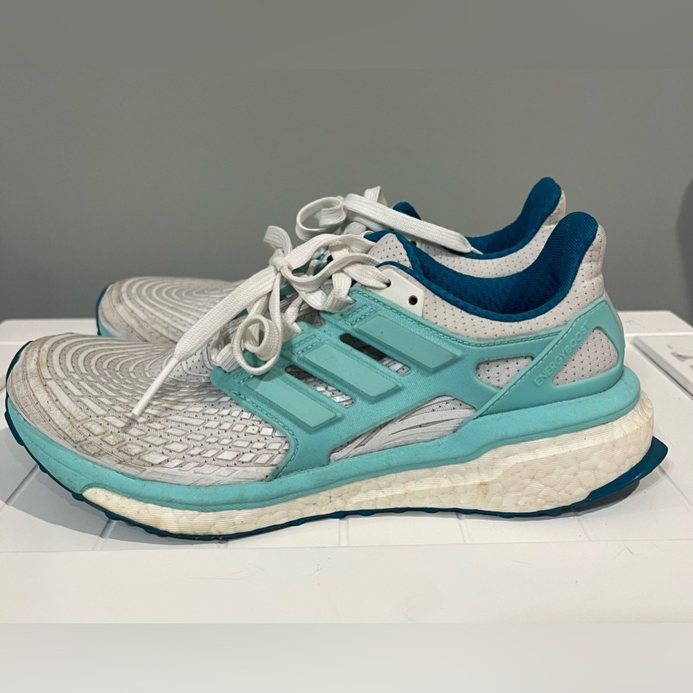 🏷️ Adidas Energy Boost Sneakers Women's 7.5
